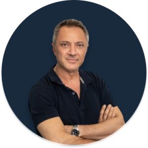 Dott. Roberto Bussadori, specialista chirurgia toracica e vascolare, presso Diagnosisvet a Roges di Rende, Cosenza