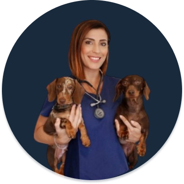Dott.ssa veterinaria Francesca Parisi, specialista in nutrizione veterinaria presso Diagnosisvet Cosenza
